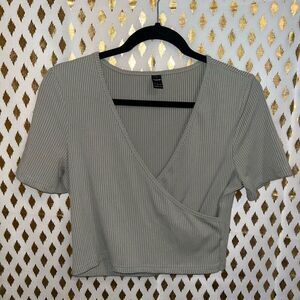 SHEIN Sage Green Ribbed Surplice Cropped Short Sleeve Shirt Size Large 8/10
